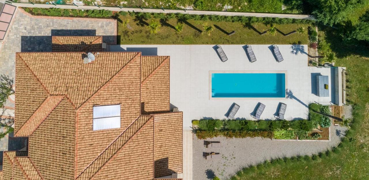 Villa Palma With Heated Private Pool Podhum Kültér fotó