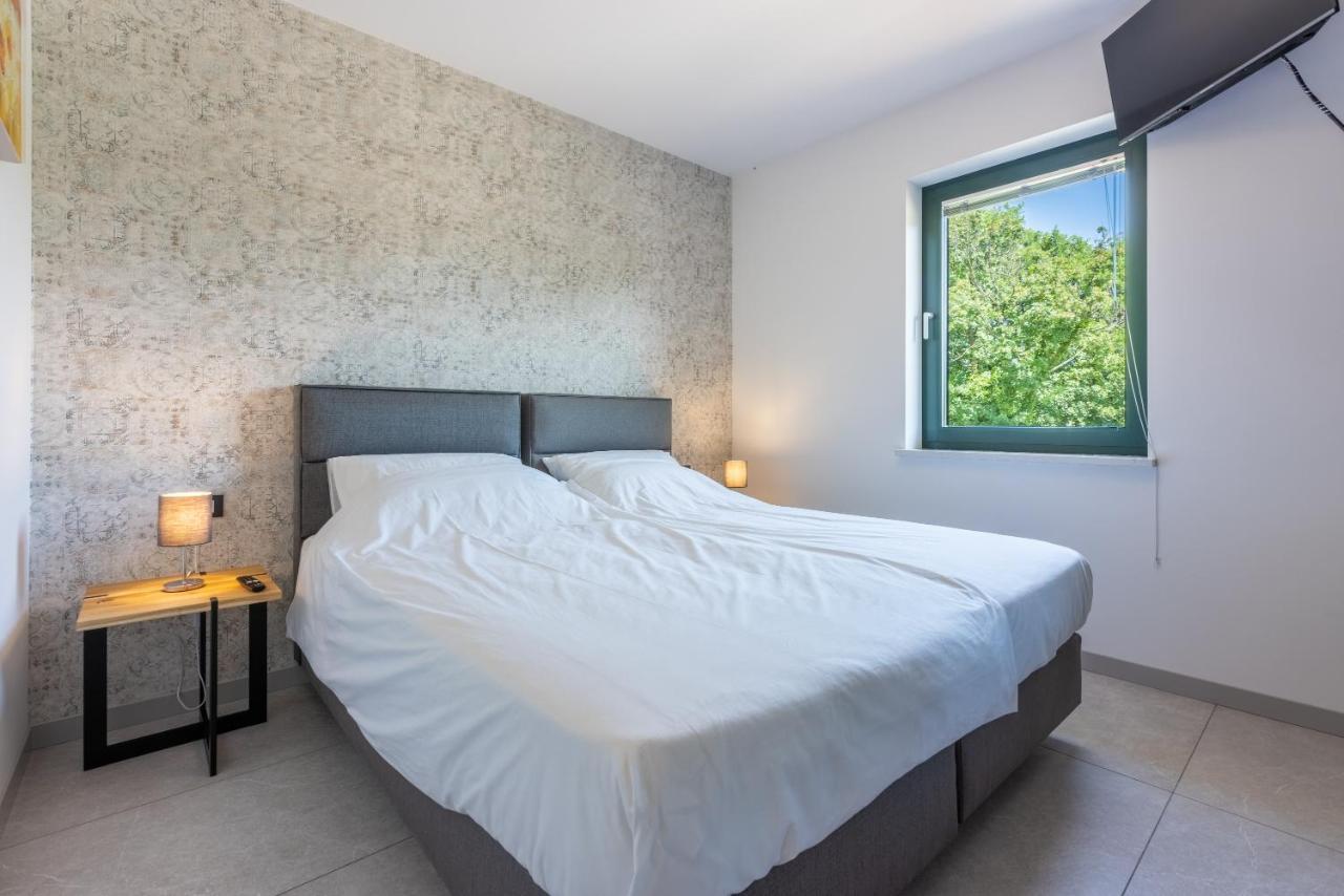 Villa Palma With Heated Private Pool Podhum Kültér fotó